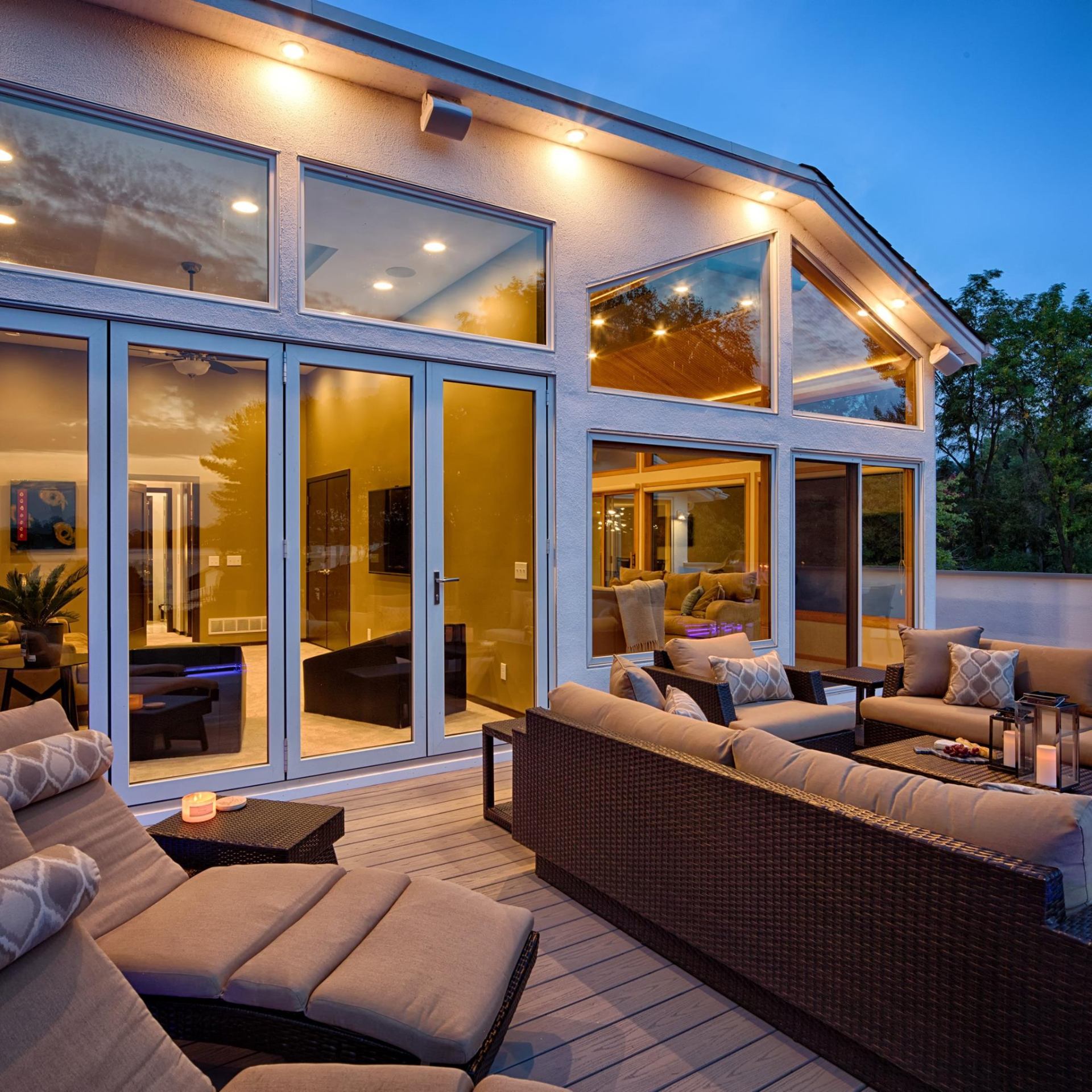 Soffit recessed exterior lighting